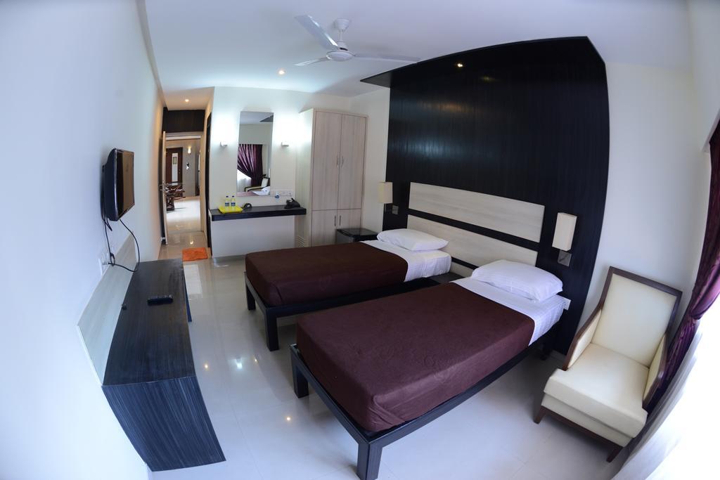 Hotel Ayush International Mangalore Room photo